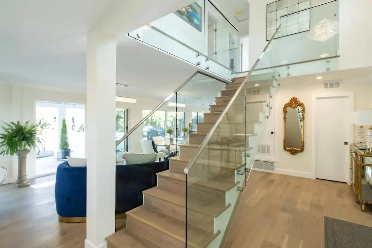 Designer Family With Resort-style Oasis Holiday home *