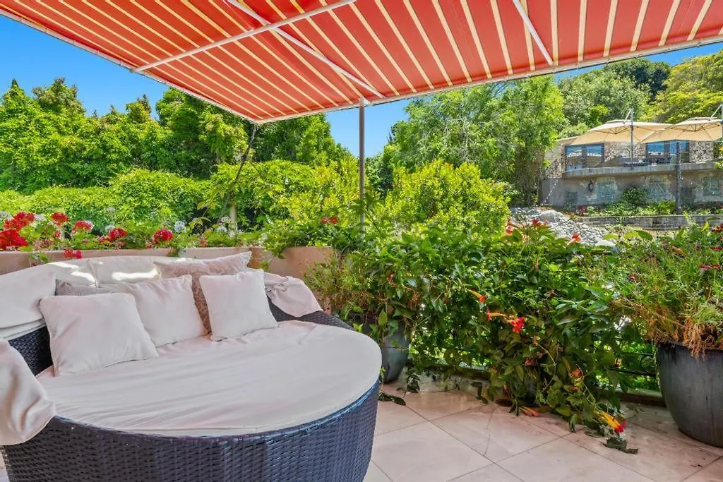 Grand Mediterranean In La Jolla Hillside Villa *