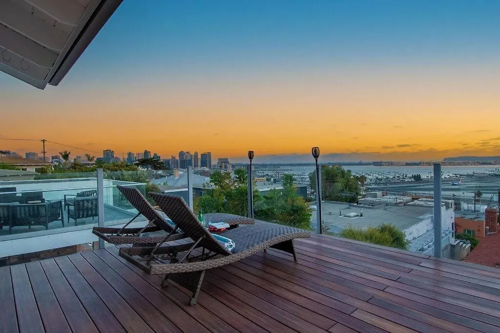 Holiday home Incredible Hilltop Luxury Bay View Retreat San Diego