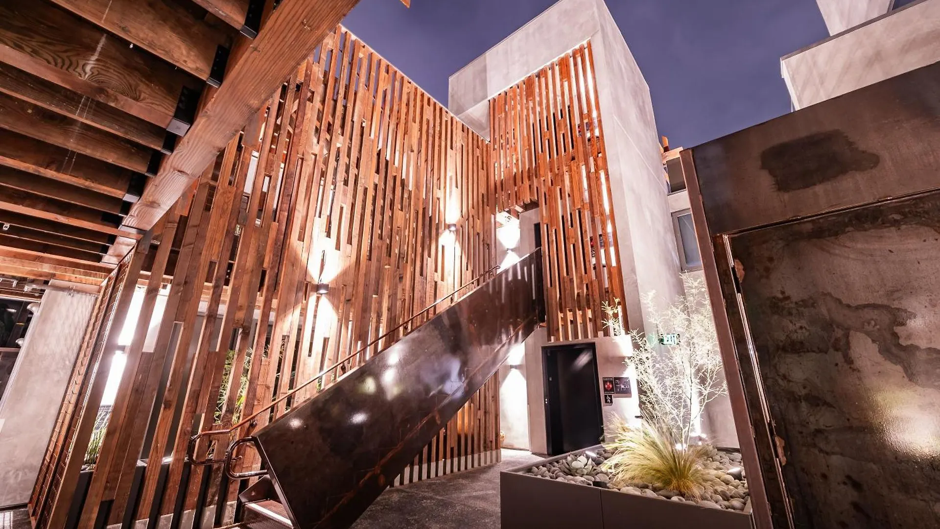 City24 Little Italy Mission Hills ホテル サンディエゴ