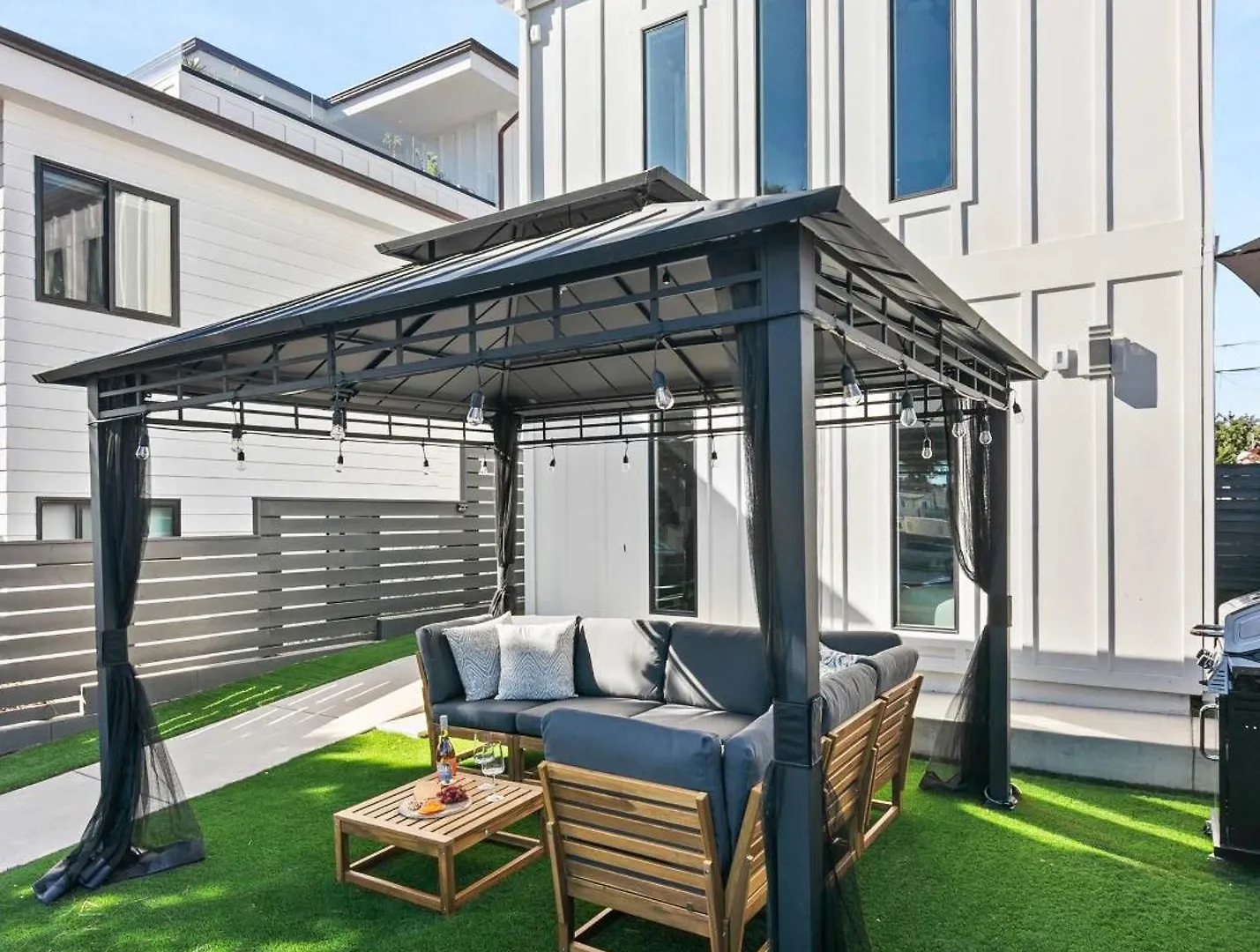 Brand New Coastal Contemporary In Pacific