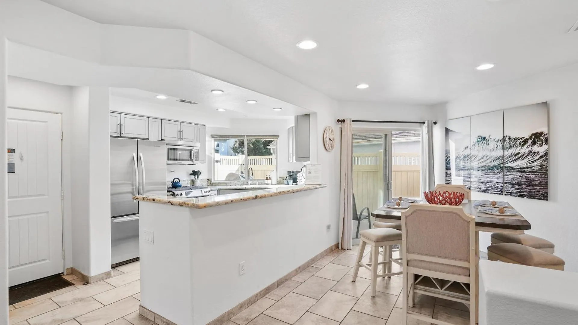 Bay View Dream - Steps To Bay, Rooftop Patio & Ac Holiday home San Diego