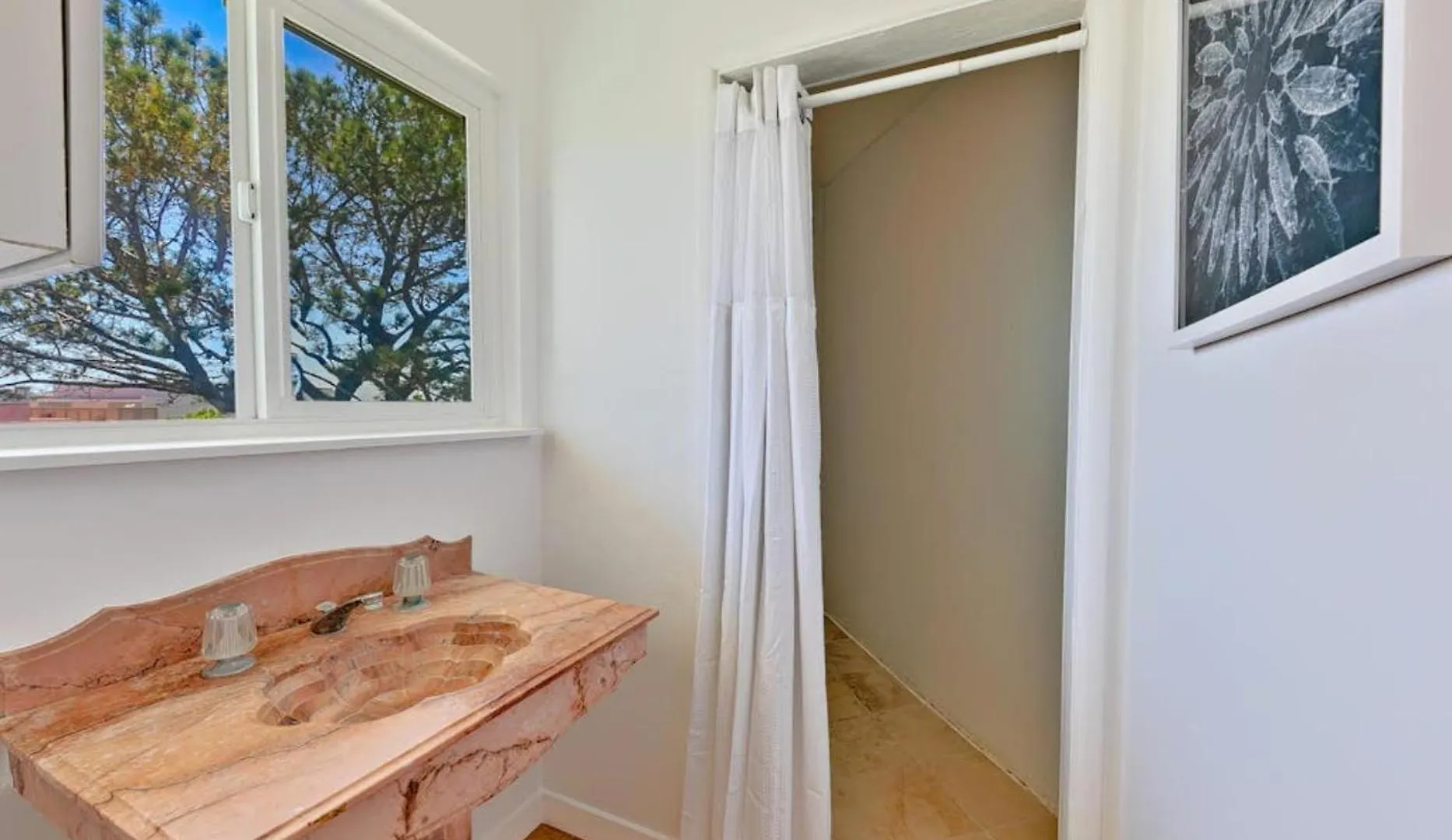 Holiday home Coastal Views *