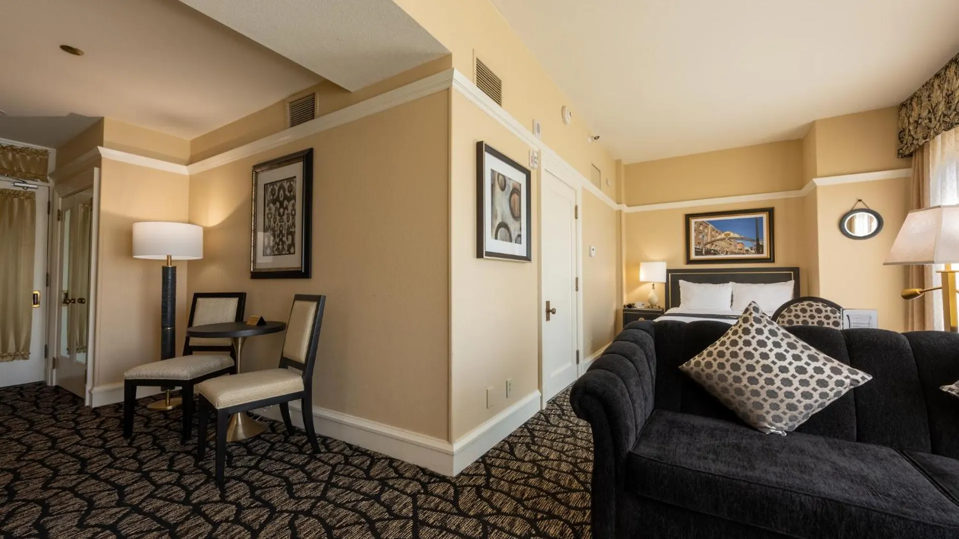 Hotel Gaslamp Plaza 4*
