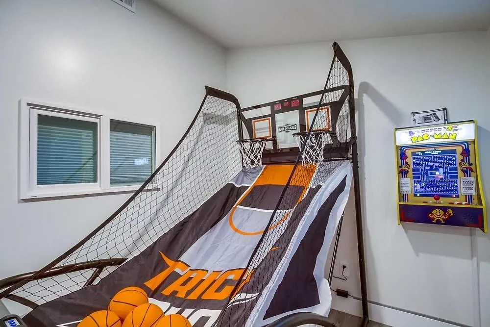 New! Great Escape 3 W/ Views, Hot Tub, Games, Safari Tent, Golf Holiday home San Diego
