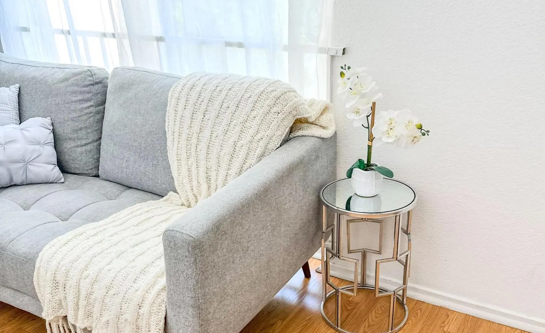 Apartment Stylish Loft Near Downtown With Free Parking *