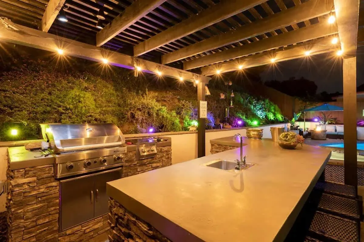 بيت للعطل Luxurious Family 5 Bedroom Getaway *