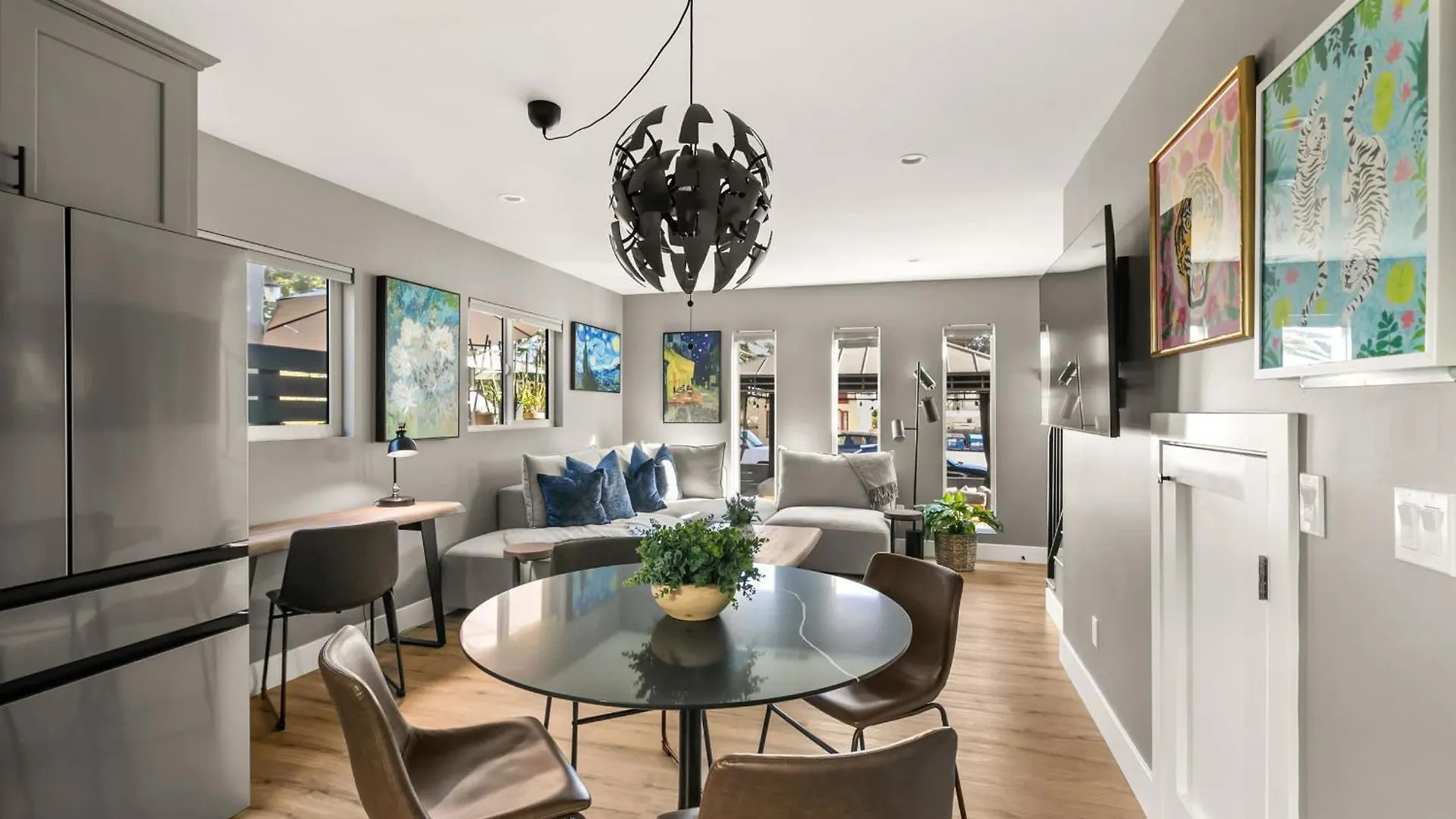 Holiday home Brand New Coastal Contemporary In Pacific