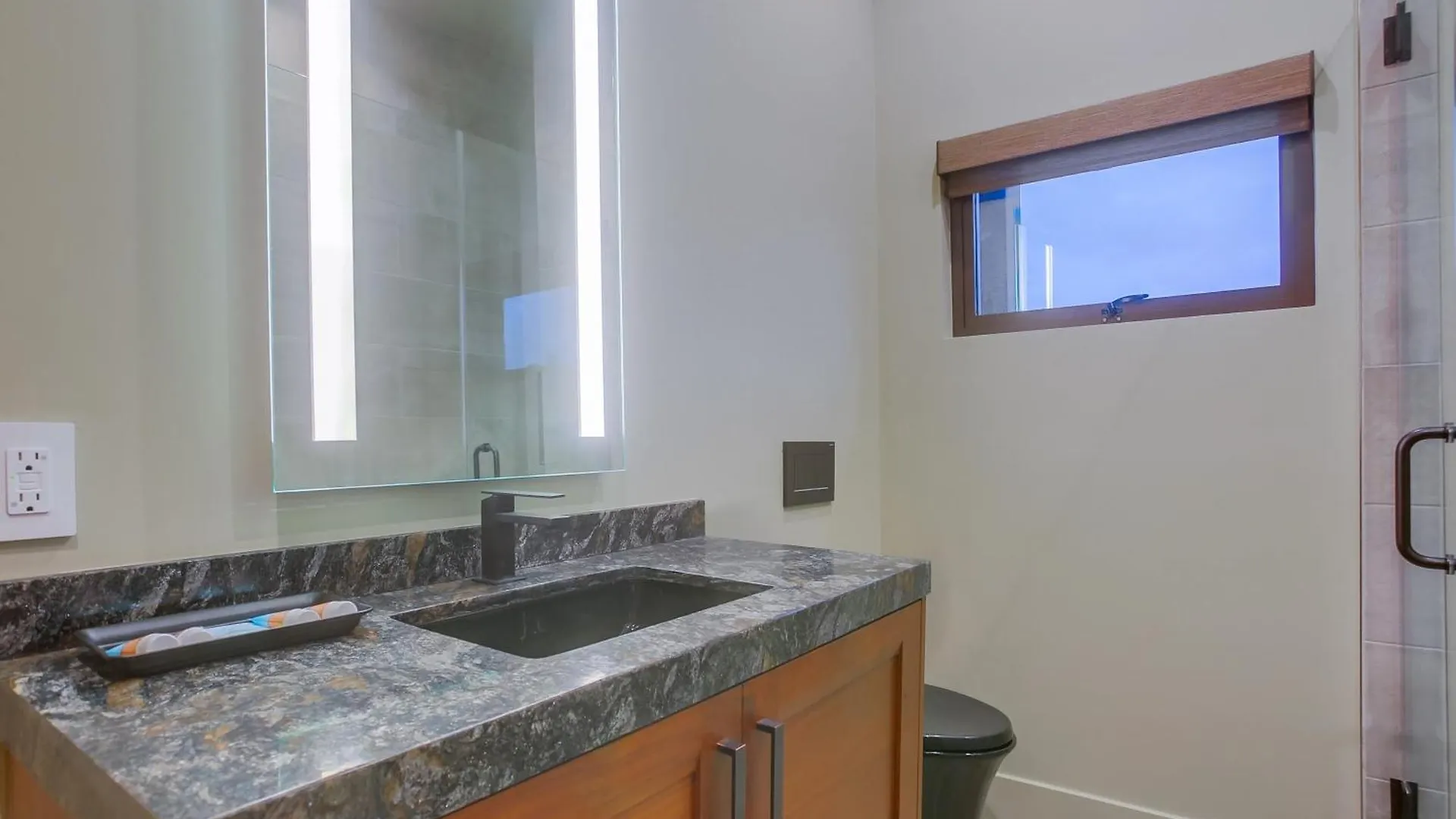Holiday home Sea Ridge By Avantstay Oceanfront W Pool Hot Tub Fire Pit *