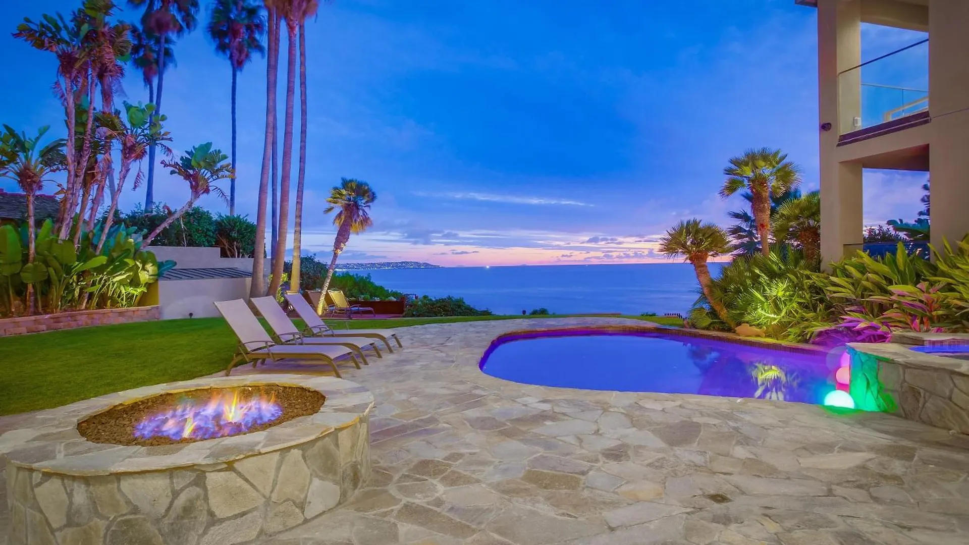 Sea Ridge By Avantstay Oceanfront W Pool Hot Tub Fire Pit Holiday home