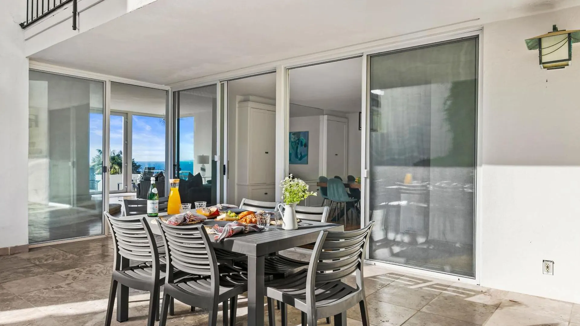 Sea Serenity Coastline Views And Pool Holiday home *