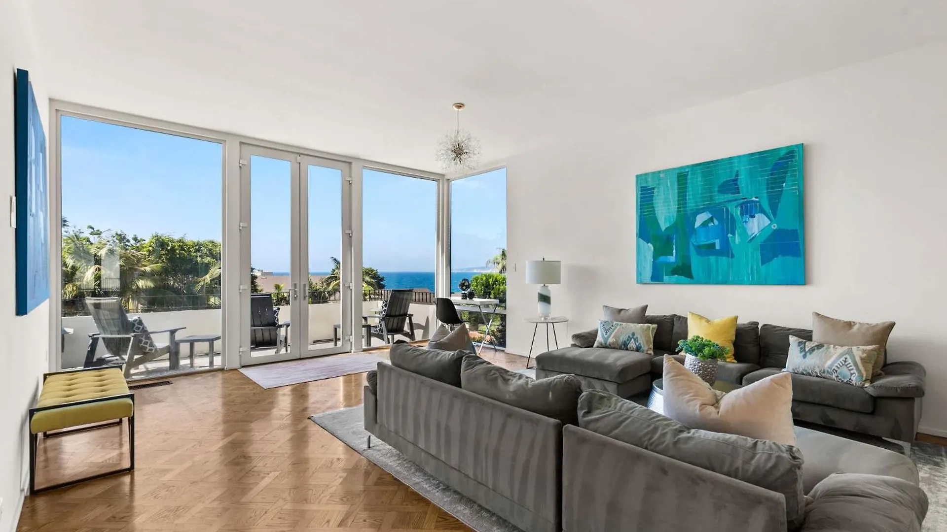 Sea Serenity Coastline Views And Pool Holiday home *