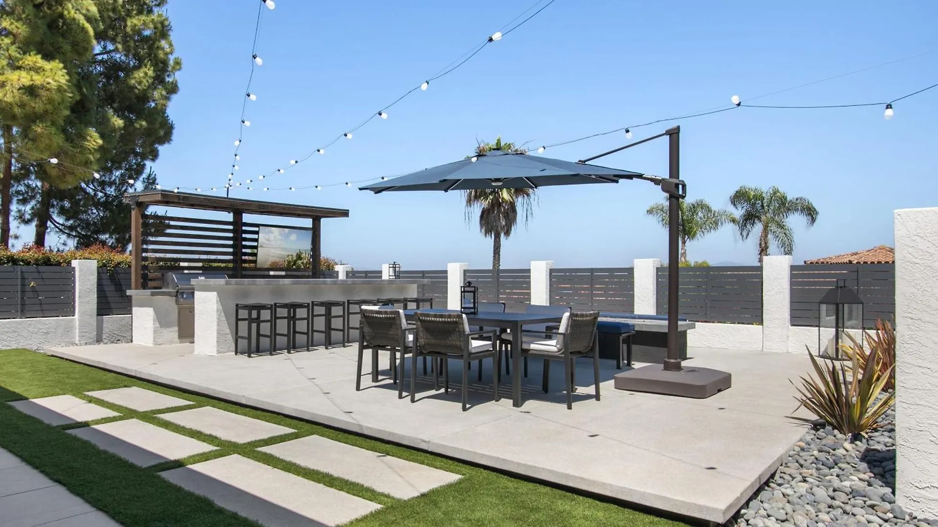Holiday home Del Mar Elegant Haven With Mountain Vistas *