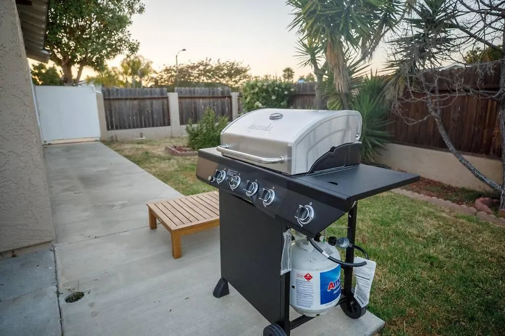 2 Private Masters, New Beds & Furniture, Sleeps 12 Holiday home San Diego