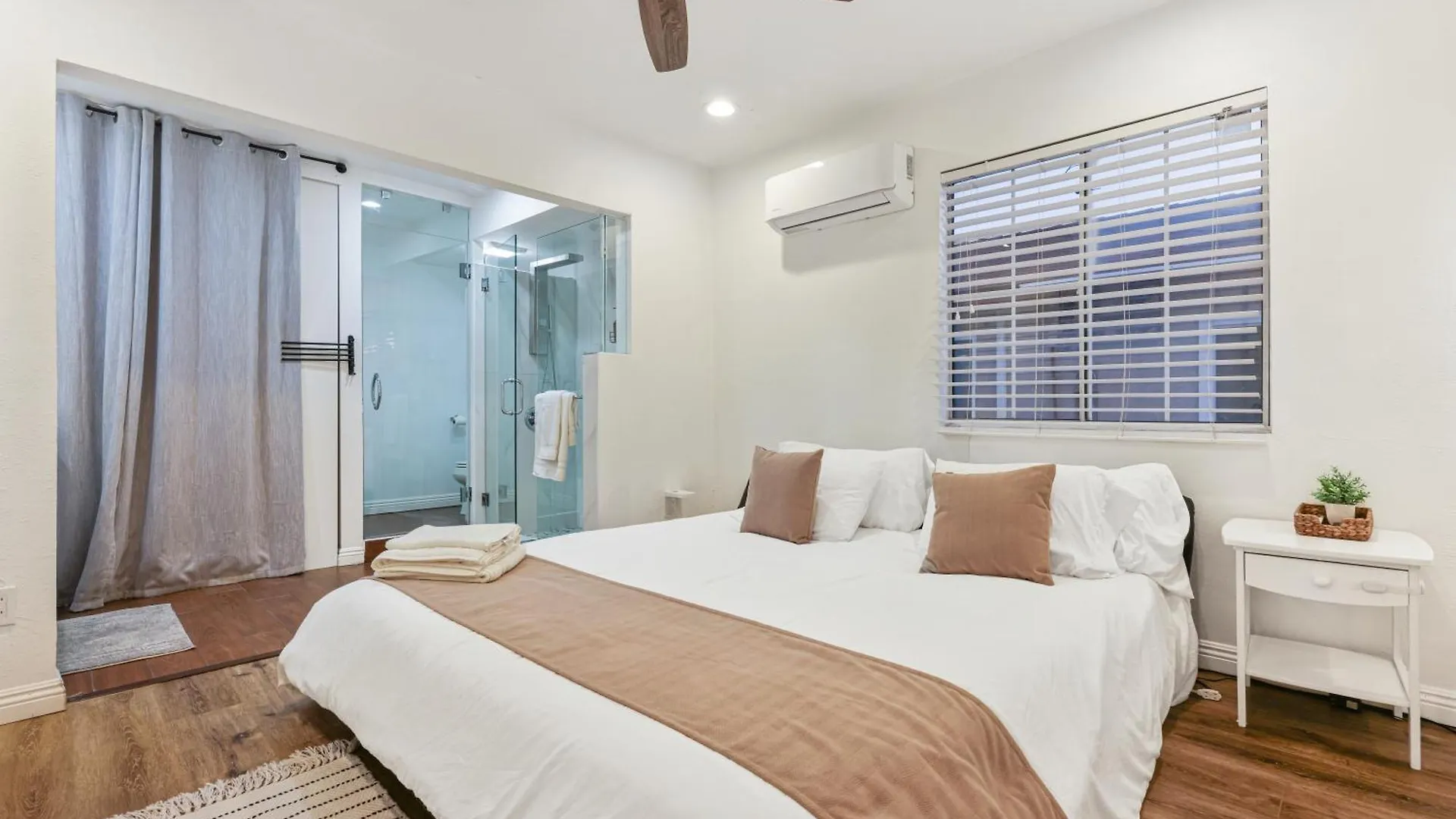 Spacious Family Retreat In The Heart Of Holiday home *