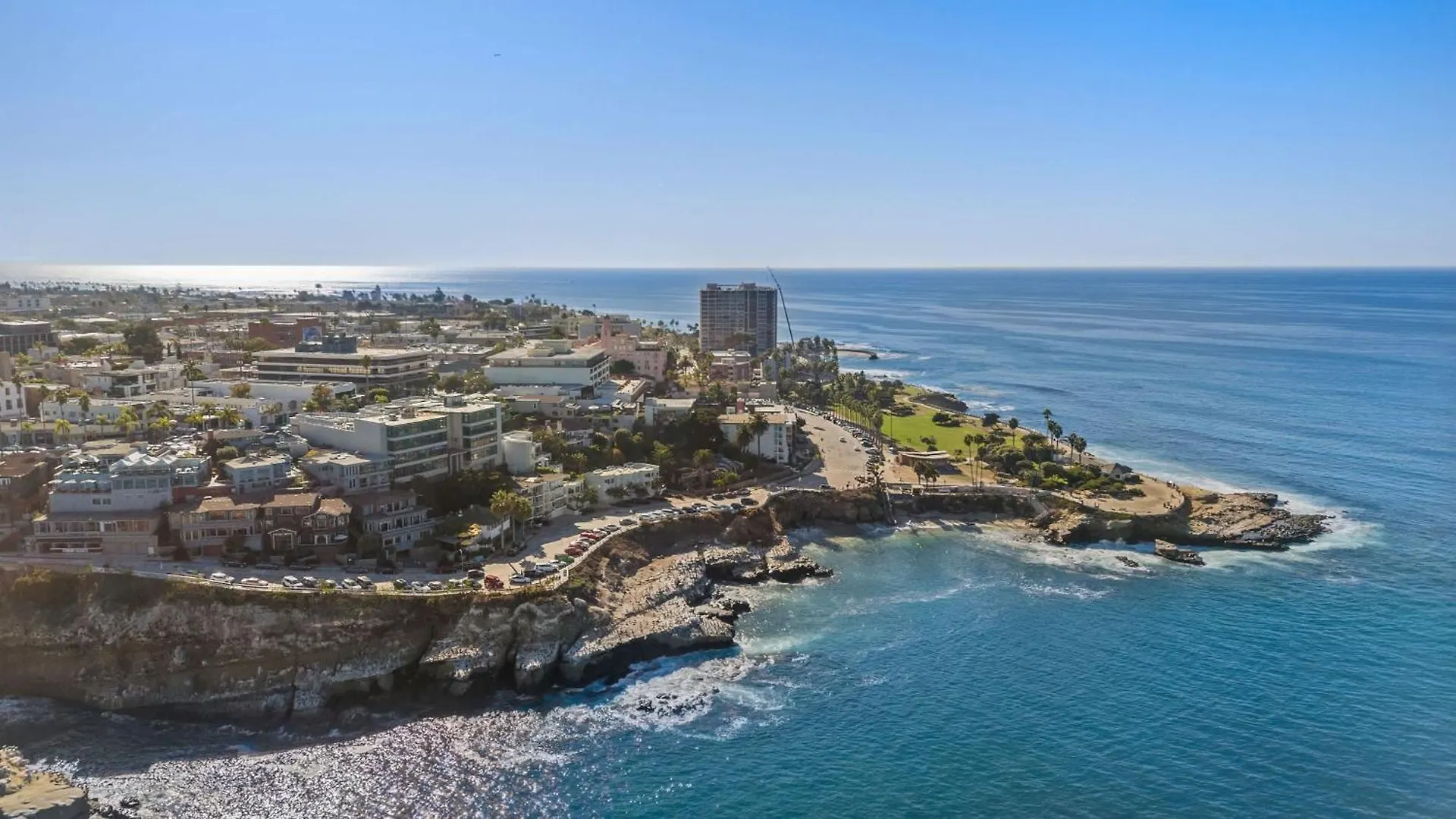 Holiday home La Jolla Cove-oceanfront 5600sf 3br+loft 5ba House Villiage Location Walk Everywhere San Diego