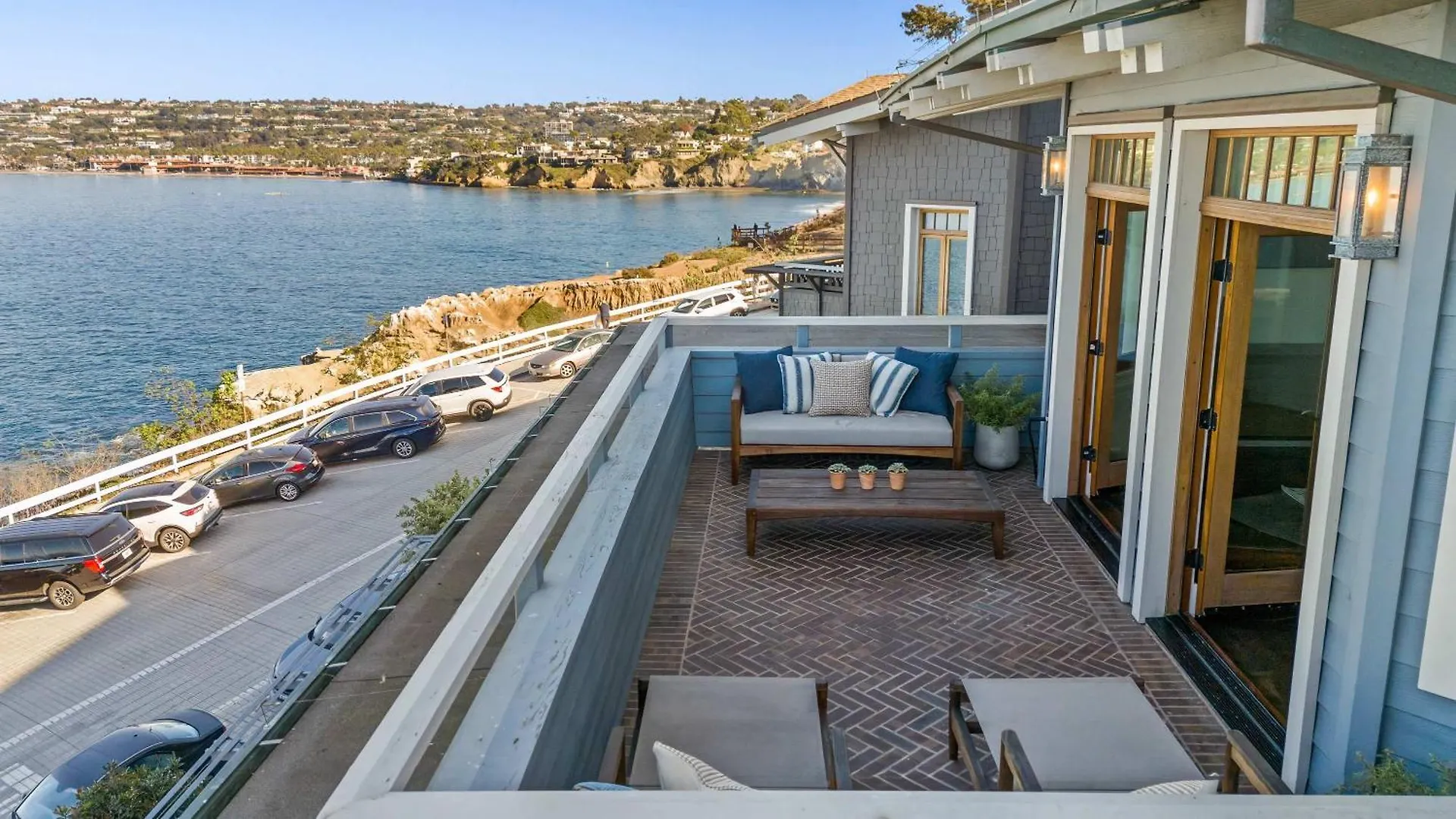 La Jolla Cove-oceanfront 5600sf 3br+loft 5ba House Villiage Location Walk Everywhere San Diego