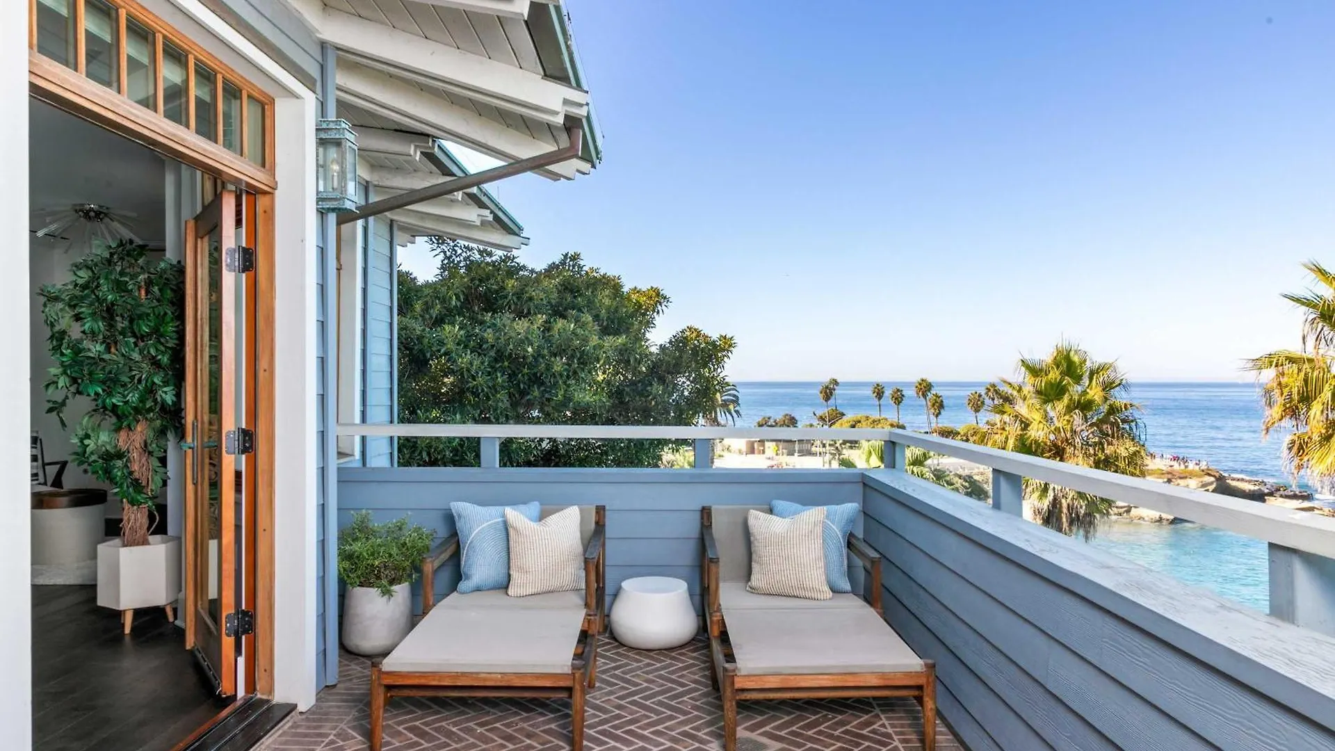 La Jolla Cove-oceanfront 5600sf 3br+loft 5ba House Villiage Location Walk Everywhere *