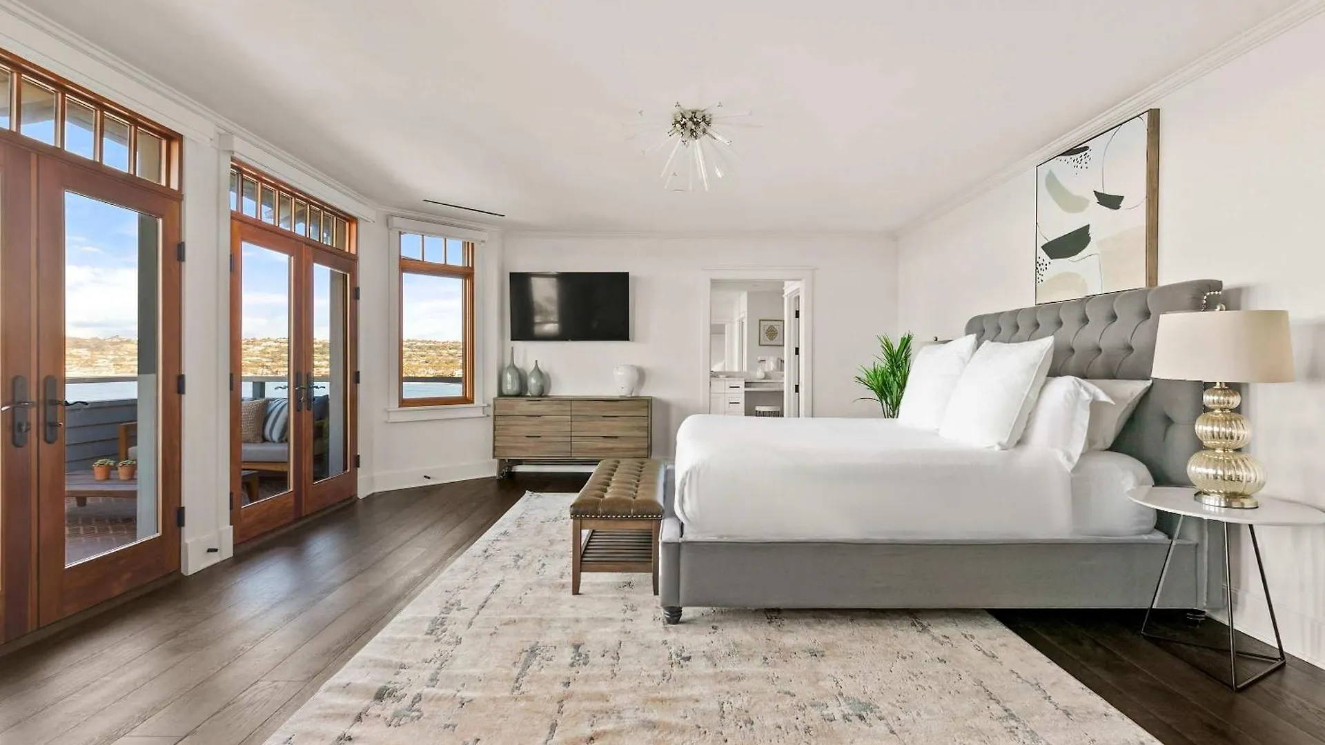 La Jolla Cove-oceanfront 5600sf 3br+loft 5ba House Villiage Location Walk Everywhere *