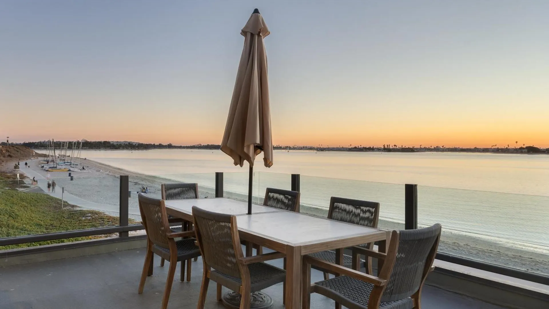 Holiday home Riviera By Avantstay Beachfront Private Access Poolhot Tub Oceanview *
