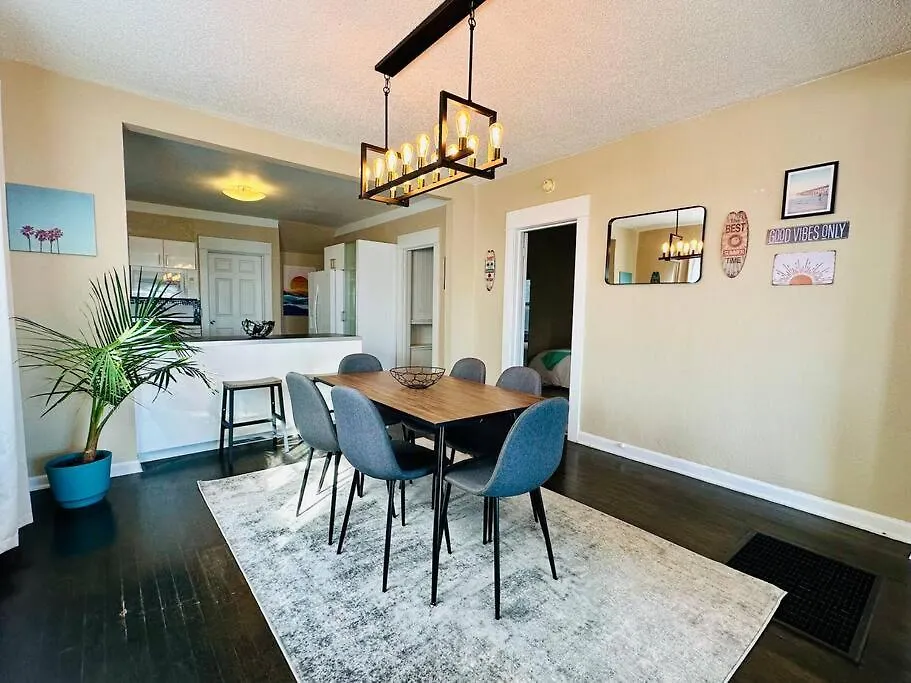 3-bedroom, Prime Location, Private Backyard! Holiday home San Diego