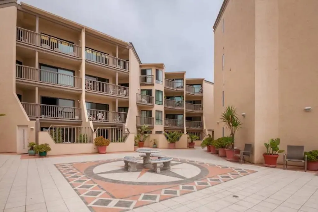 Apartment Pb Pier Retreat