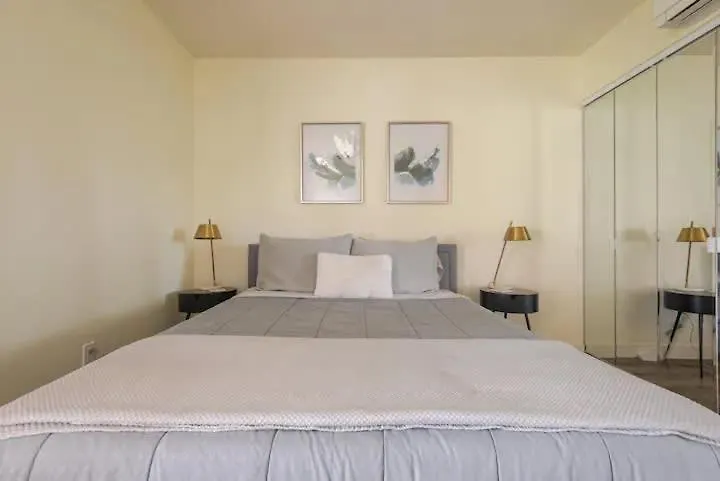 Living With Pool & Tennis Minutes To Del Mar Beaches Holiday home *