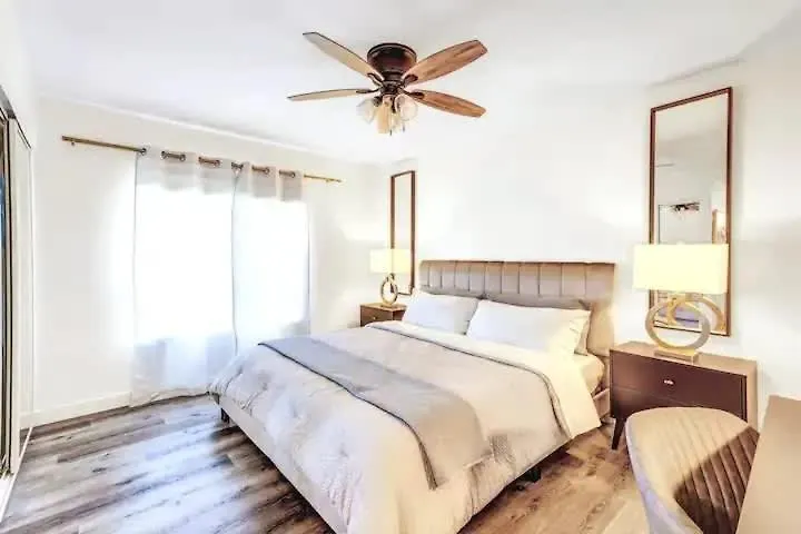 Living With Pool & Tennis Minutes To Del Mar Beaches Holiday home *