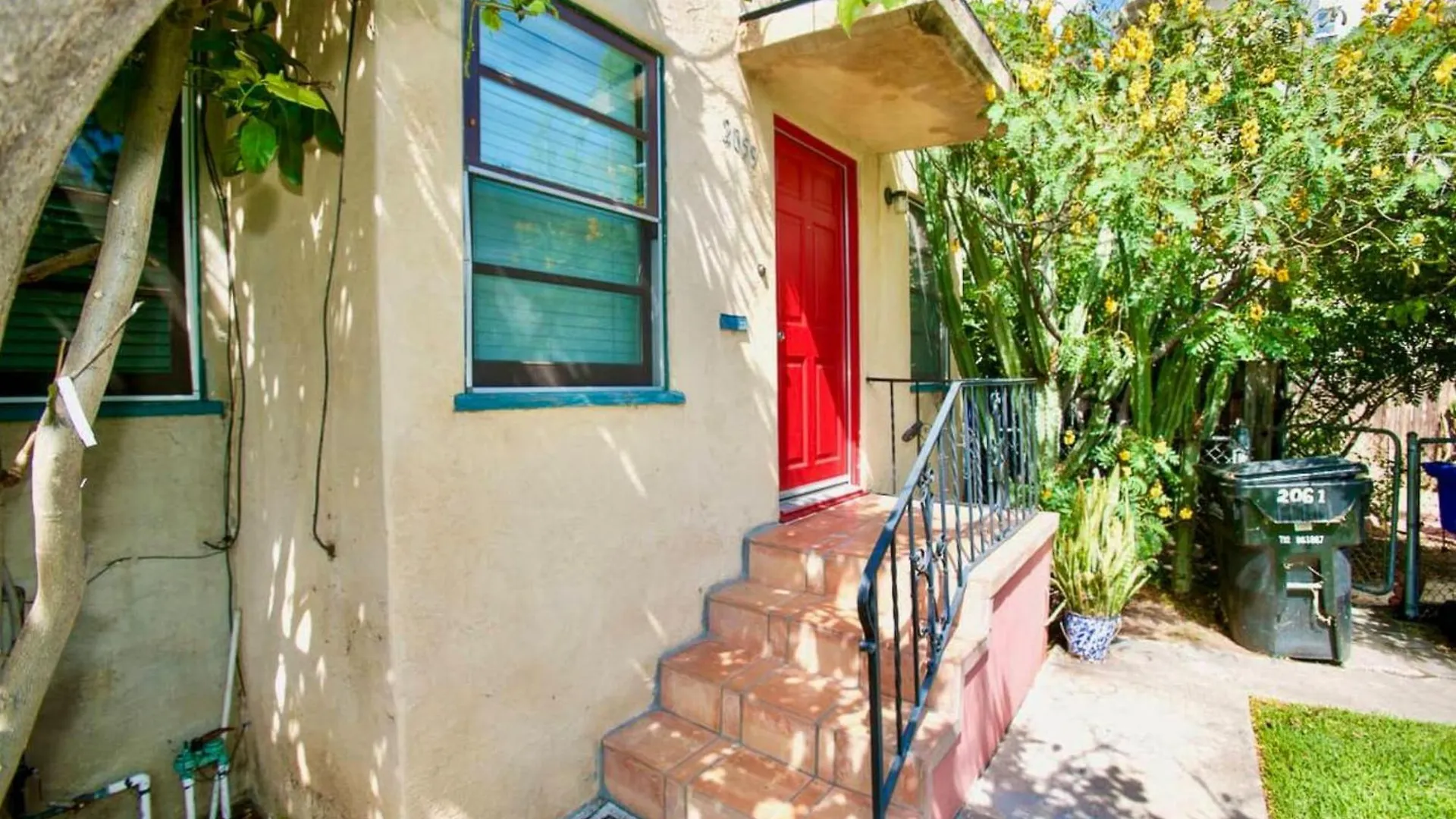 Charming In Bankers Hill * San Diego