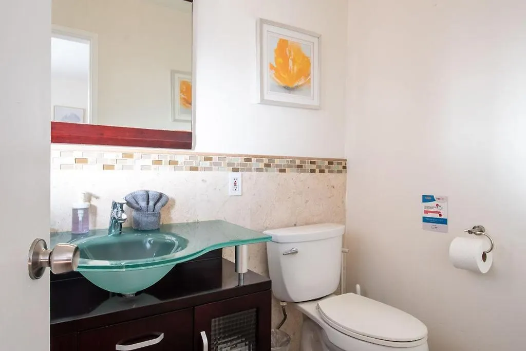 Amazing - Modern, Award-winning Bay View Apartment