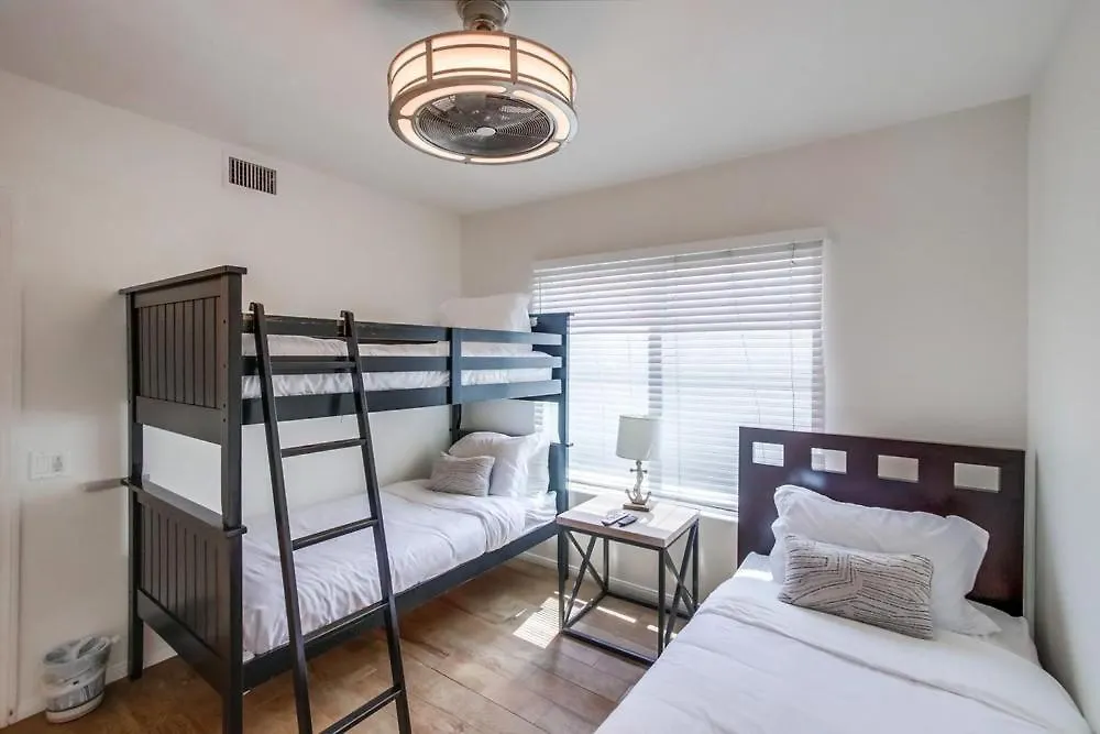 Holiday home Break 1 *