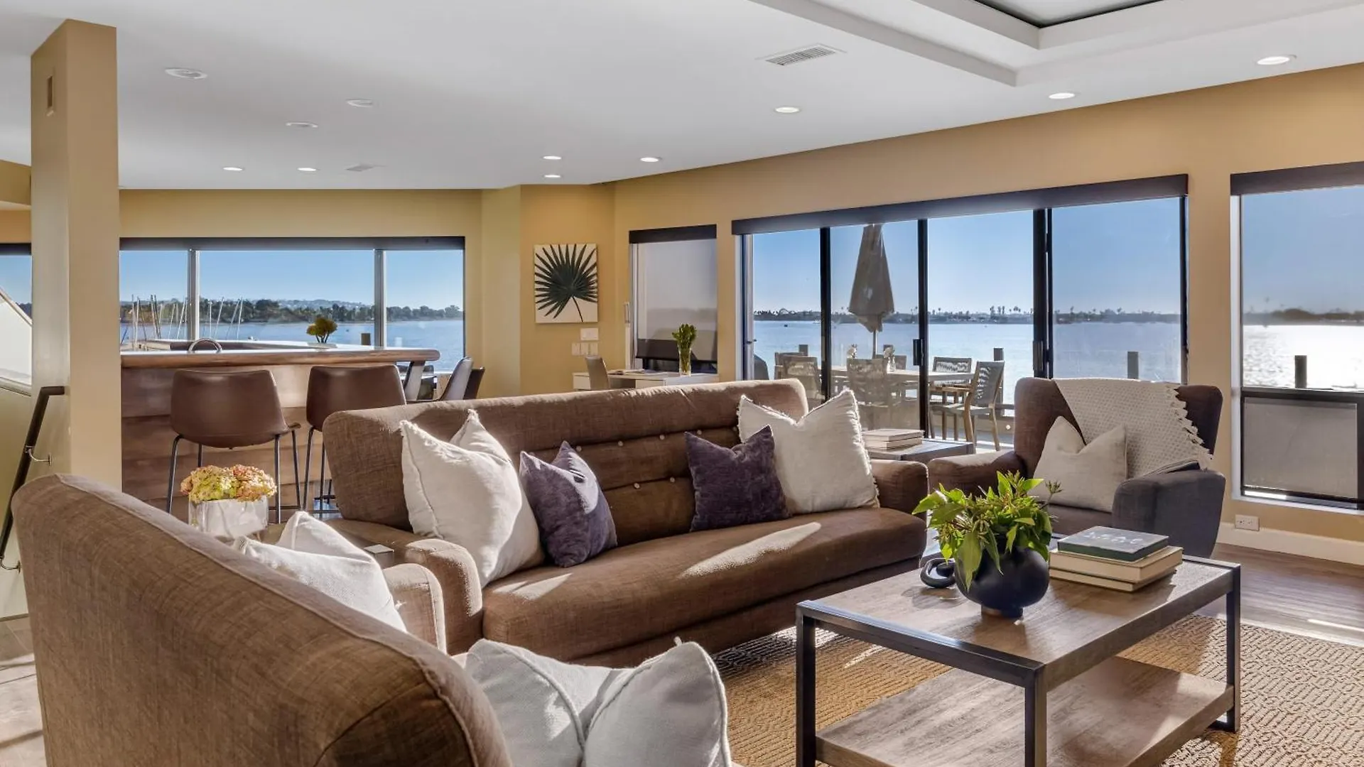 Riviera By Avantstay Beachfront Private Access Poolhot Tub Oceanview Holiday home *