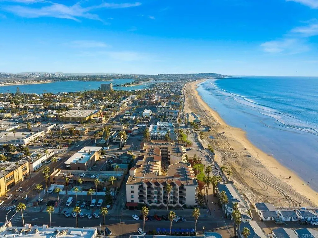 Apartment Penthouse At Pacific Crystal Pier *