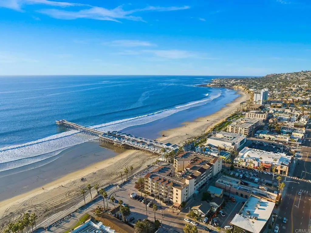 Apartment Penthouse At Pacific Crystal Pier San Diego