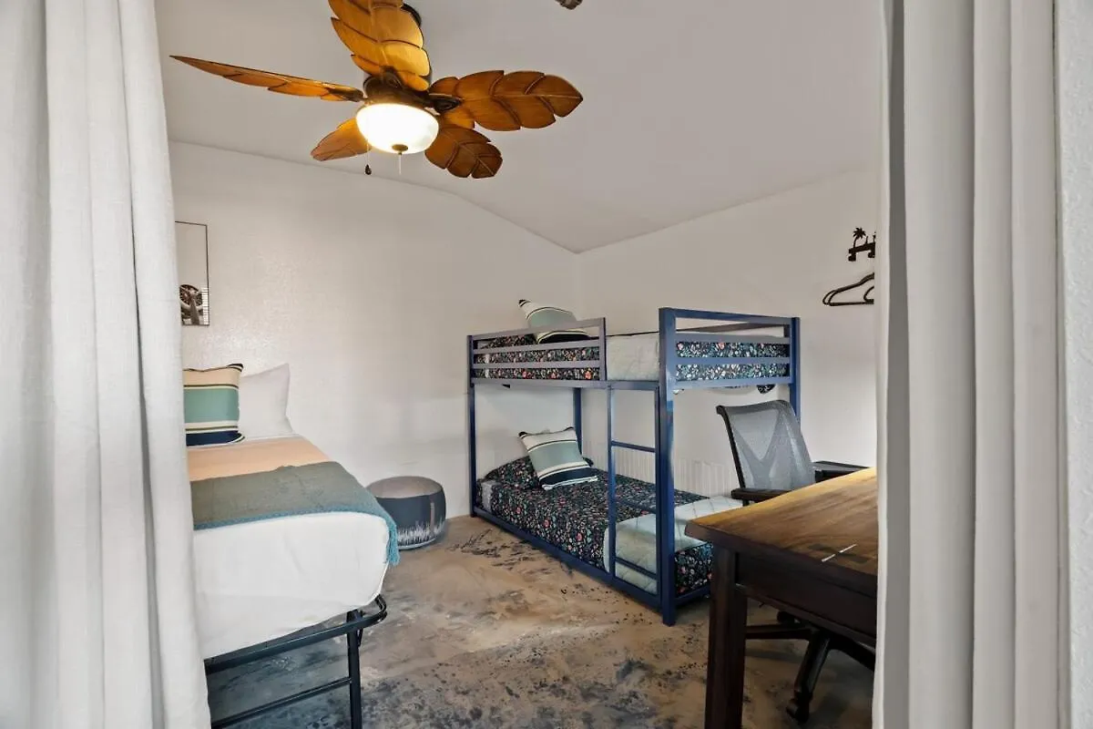 Holiday home Next To Downtown Huge Yard With Parking San Diego