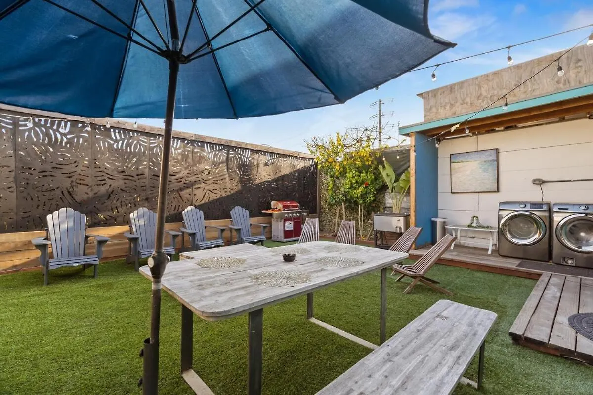 Next To Downtown Huge Yard With Parking Holiday home San Diego