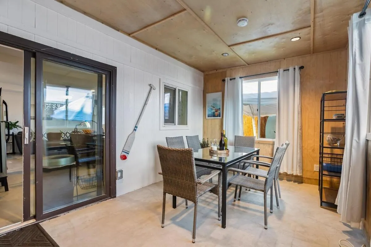 Holiday home Next To Downtown Huge Yard With Parking San Diego