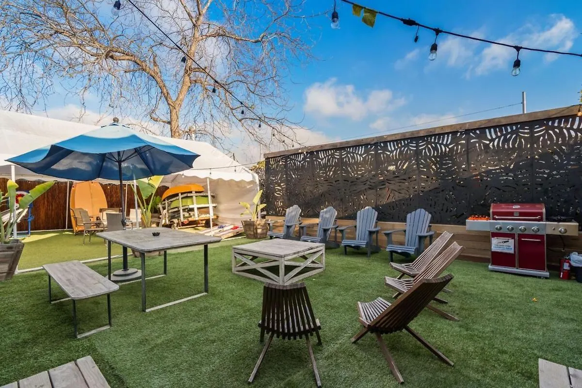 Next To Downtown Huge Yard With Parking * San Diego