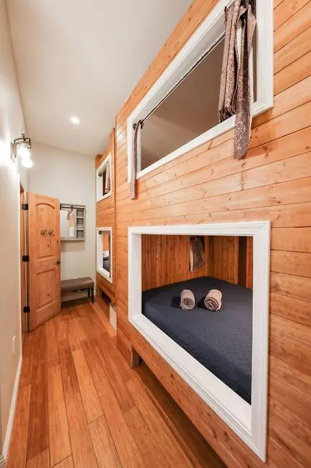 Bamboo Loft 6br, 24 Guests 度假居 圣地亚哥