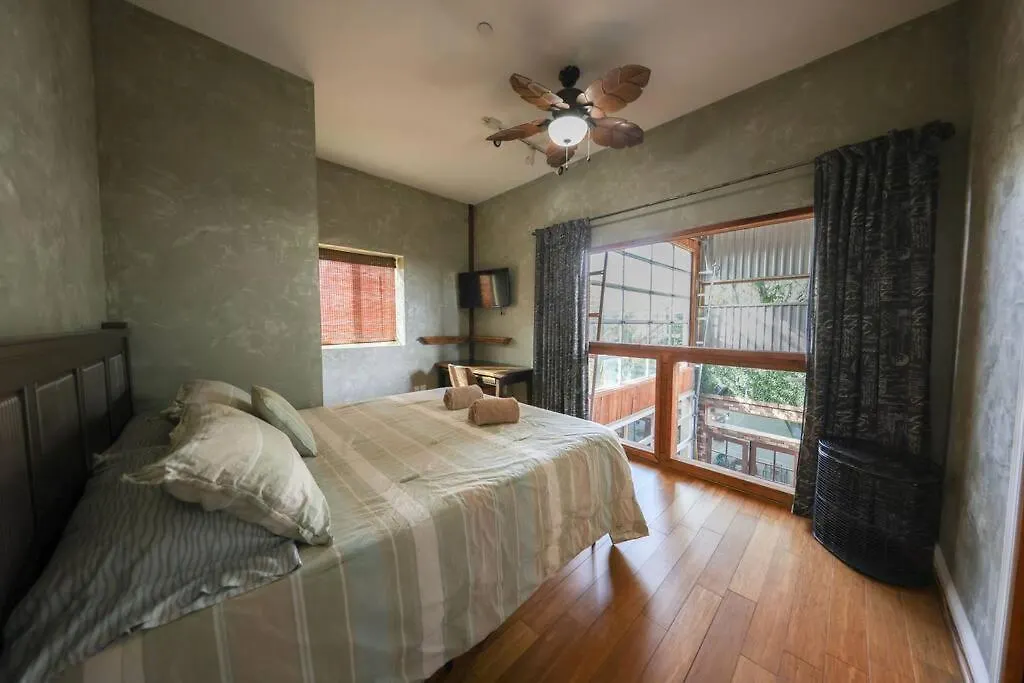 度假居 Bamboo Loft 6br, 24 Guests 圣地亚哥