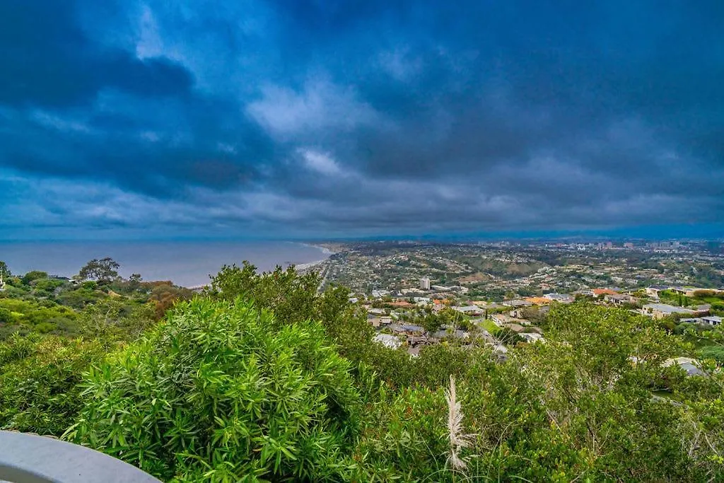 Architectural Masterpiece Overlooking La Jolla Holiday home San Diego