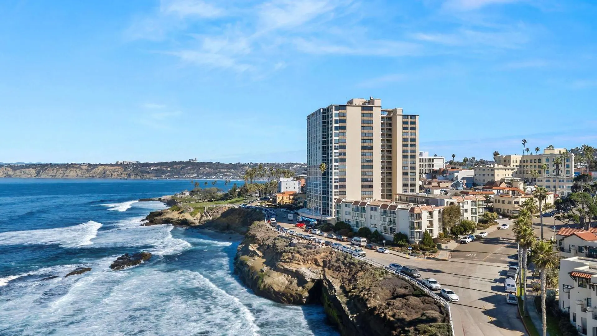 Waterfront Unmatched Views And Prime Location