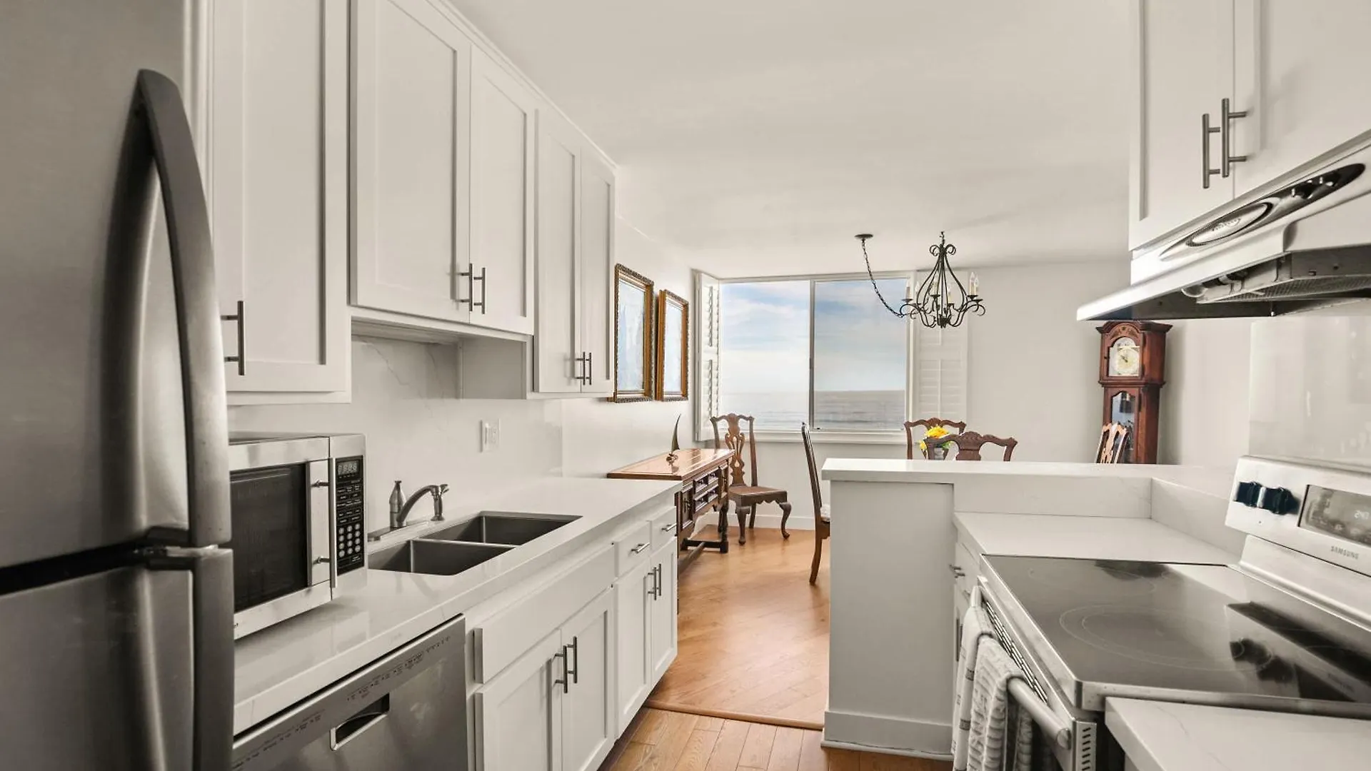 Waterfront Unmatched Views And Prime Location * San Diego