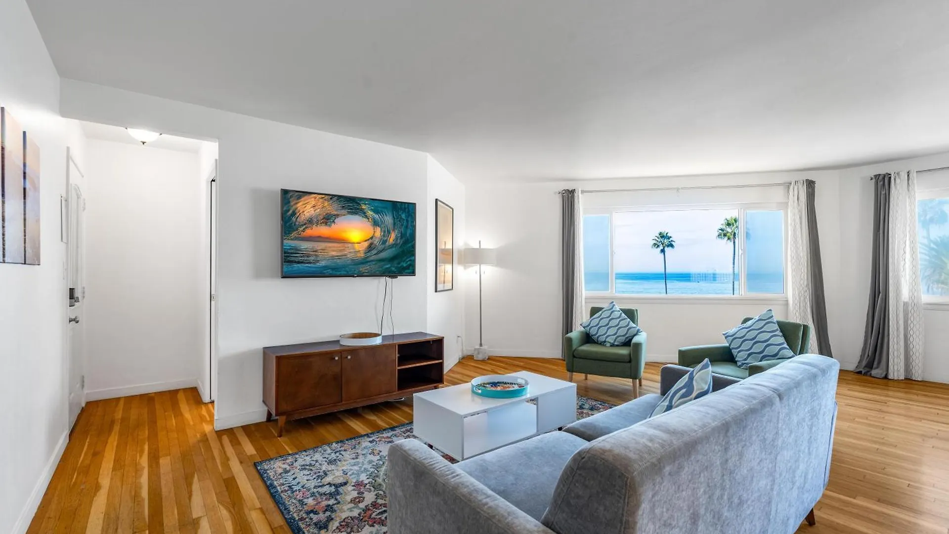 Coastal Views * San Diego