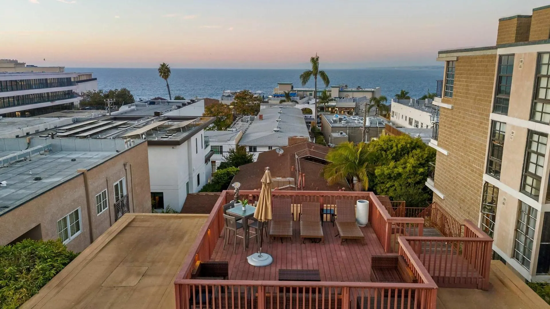 Ferienhaus Grand Retreat Rooftop Bliss And Ocean Views *