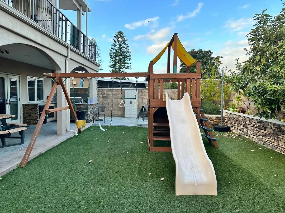 Luxurious Family-friendly Getaway *