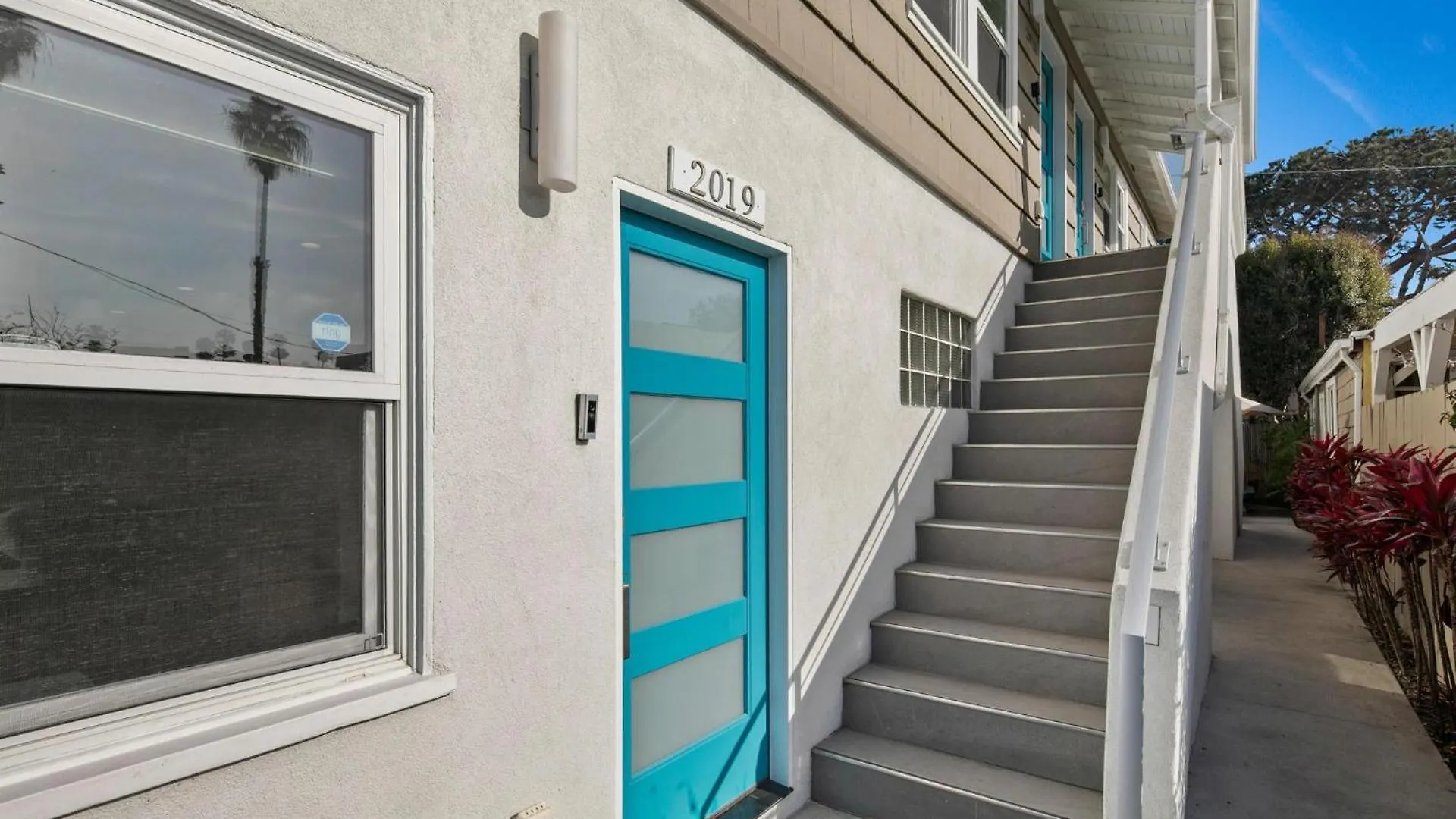 Newly Renovated 3br Modern In Heart Of Ocean Apartment *