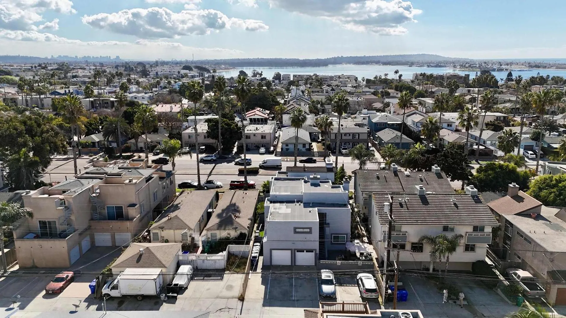 Apartment 2 Bed 2 Bath Pacific 5 Blocks From Ocean San Diego