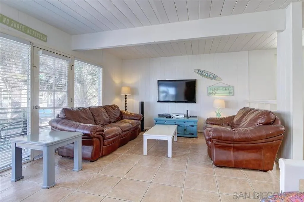South Mission Oceanview Duplex Holiday home *