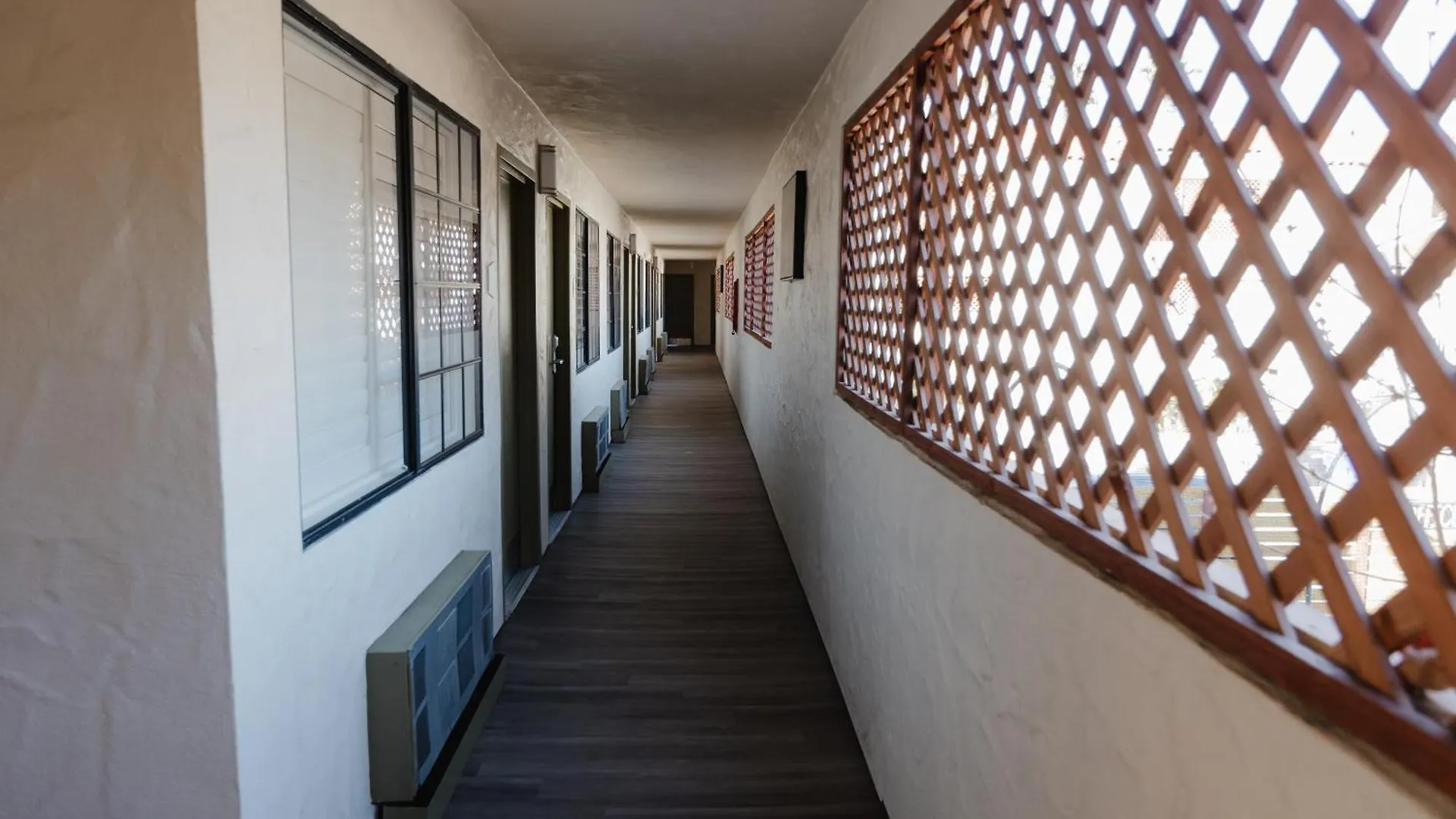 Motel Old Town Western 2*
